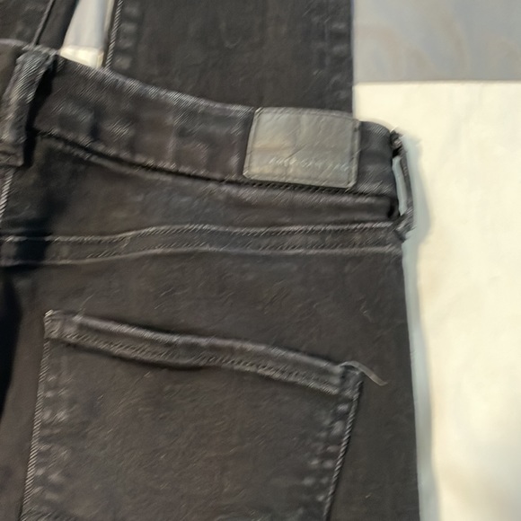 American Eagle, curvy high-rise jegging size 8 destroyed skinny black - Picture 4 of 8